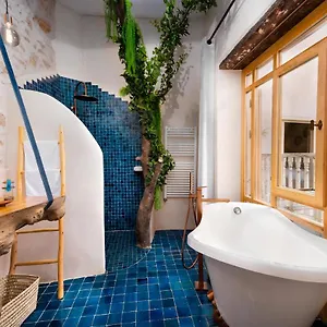 Mama Lova Hotel, Riad, Restaurant & 5*, Essaouira Maroc